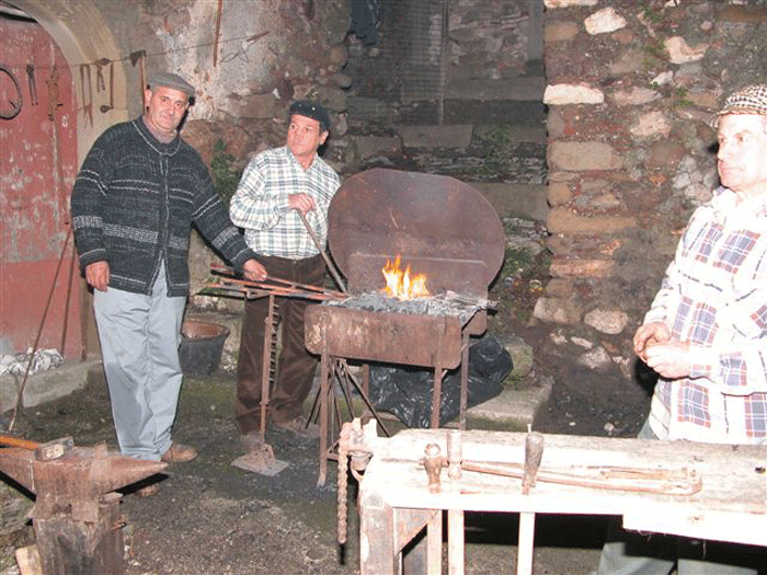 forgia per lavorazione ferro